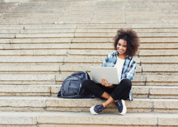 A tecnologia de aprendizagem remota surge como o principal foco do mercado