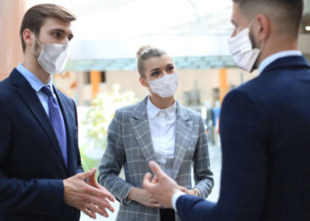 A indústria de serviços de TI ajusta os modelos de negócios em meio à pandemia