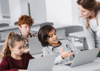 As escolas no Brasil já estão prontas para a era digital? Quais oportunidades para revendas de TI?