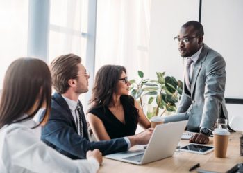 Criar um relacionamento bem-sucedido com os CSPs é essencial para os parceiros que desejam aumentar seu portfólio em nuvem.